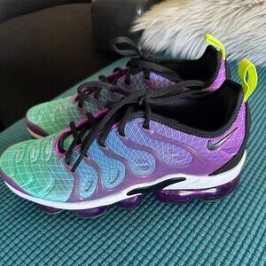 Nike Air Vapormax Plus Womens 8.5 Hyper Violet Purple AO4550-900